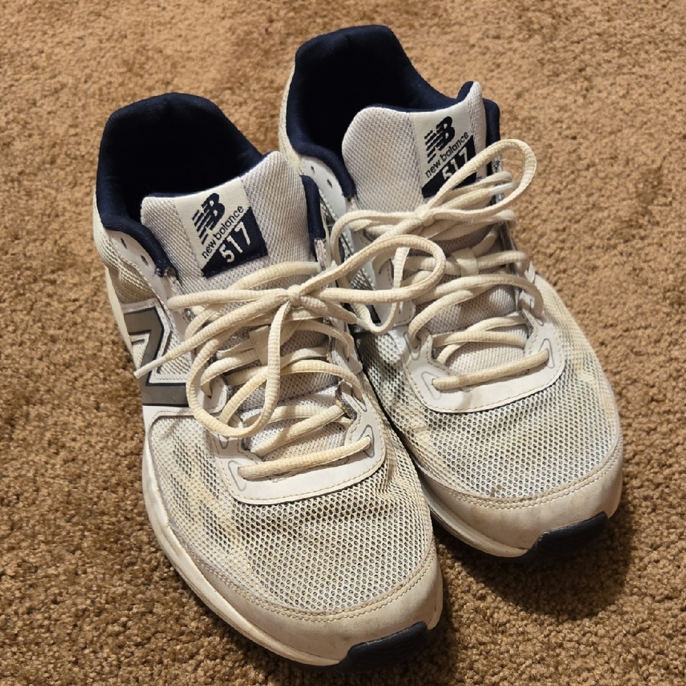 New Balance White and Blue Athletic Shoes with Cushioned Midsole